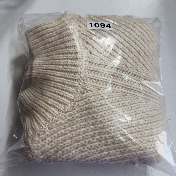 Ann Taylor Women's Long Sleeve Fringe Ribbed Turtleneck Sweater Women's M - Picture 9 of 10